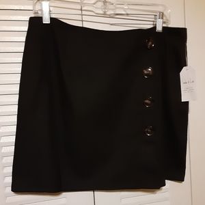 Sadie & Love black button front skirt